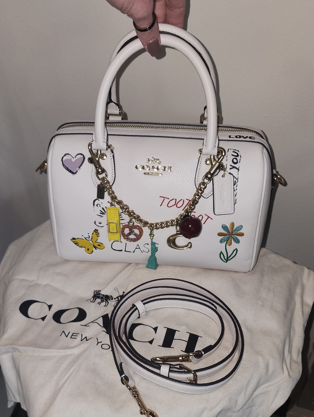 COACH White Pebbled Leather Rowan Sketch NYC Print Satchel Style CAK19 NEW - Picture 13 of 16